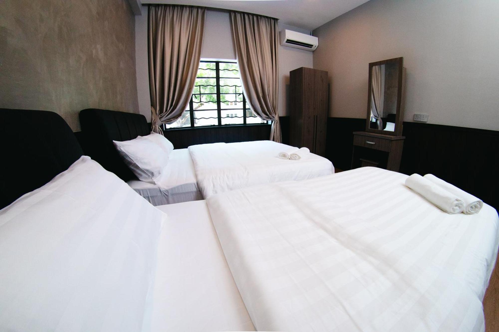 Concrete Jungle Cabin Kota Kinabalu Eksteriør billede