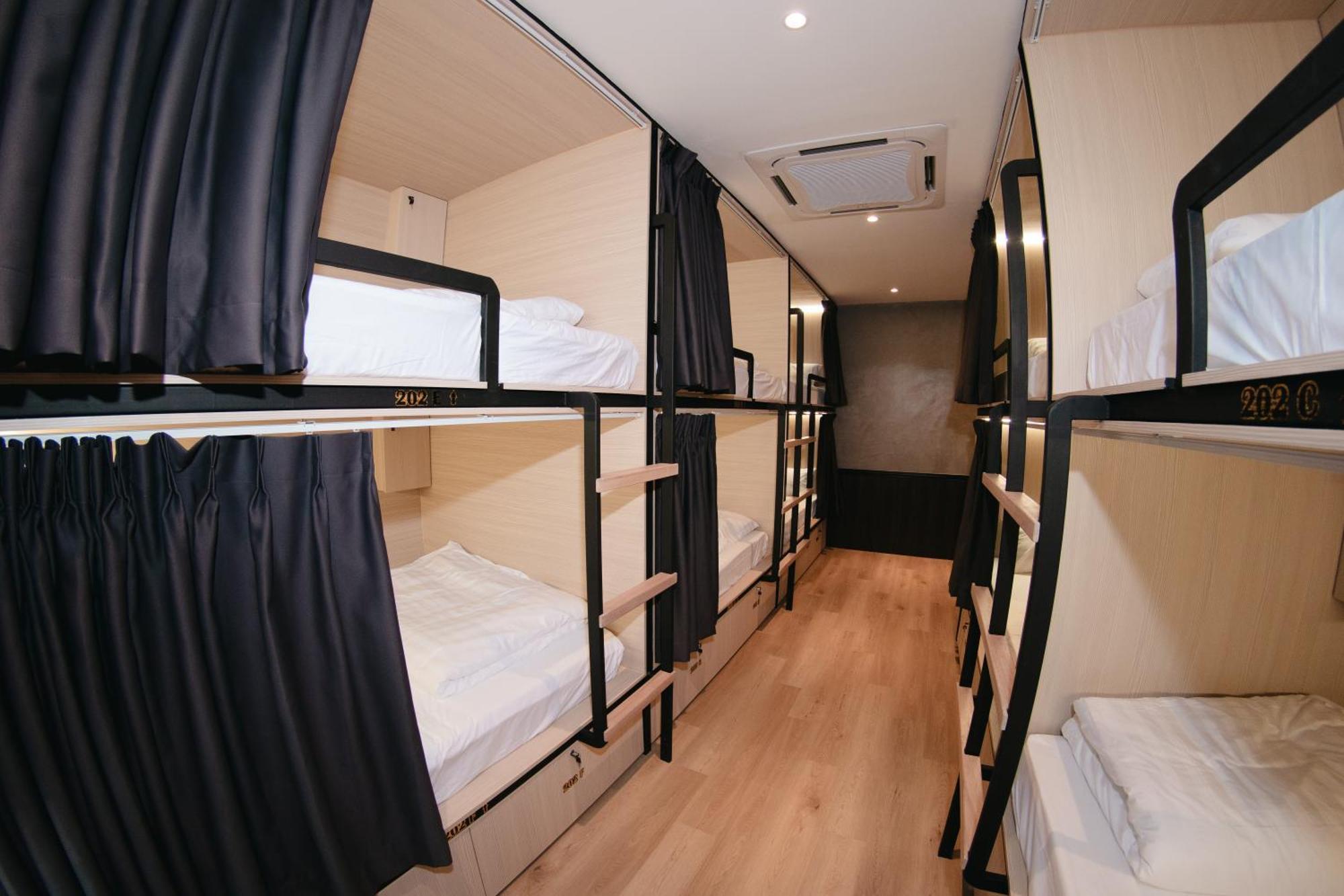 Concrete Jungle Cabin Kota Kinabalu Eksteriør billede